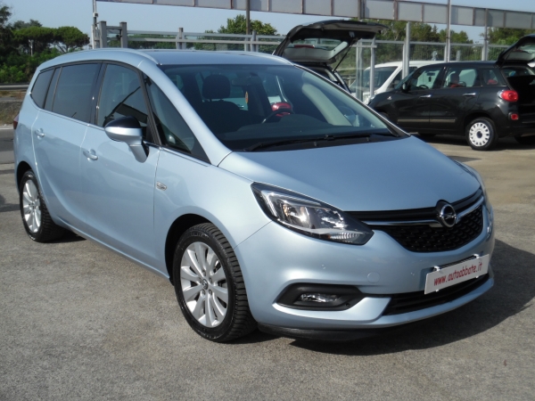 Opel Zafira Auto